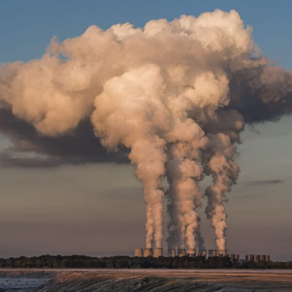 Jak Redukować Emisje CO2 w Energetyce Węglowej?